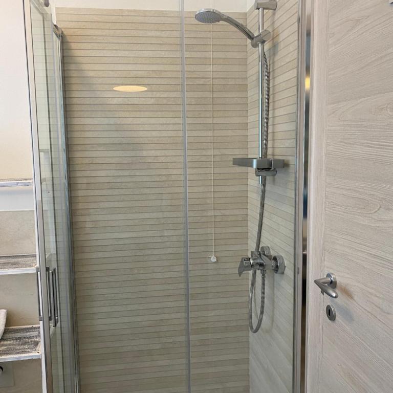 UNIQUE ROOMS - Camera Matrimoniale con Bagno Privato - 15