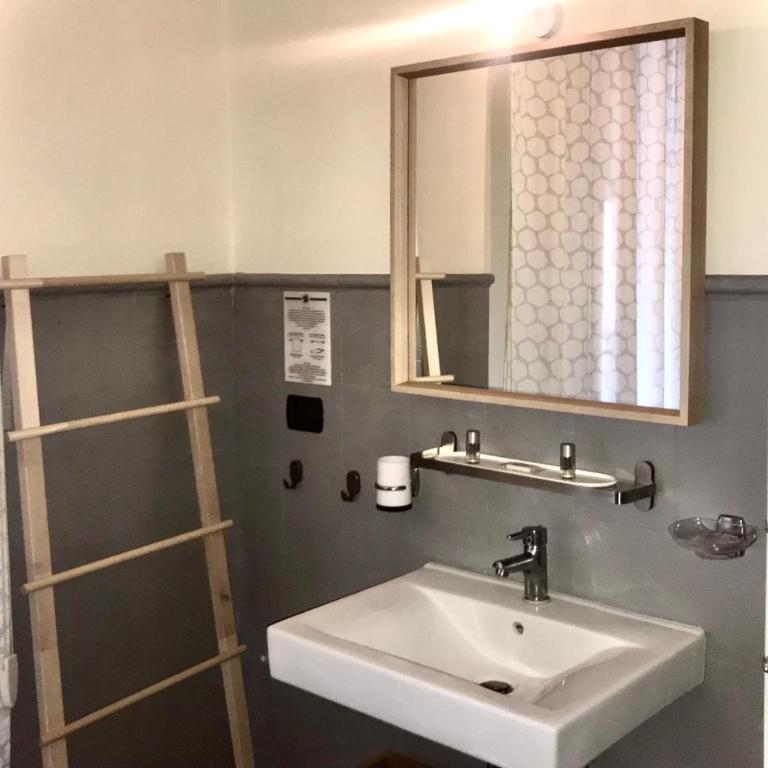 Stesicoro InHabit - Catania City Center - Deluxe Queen Room - 12