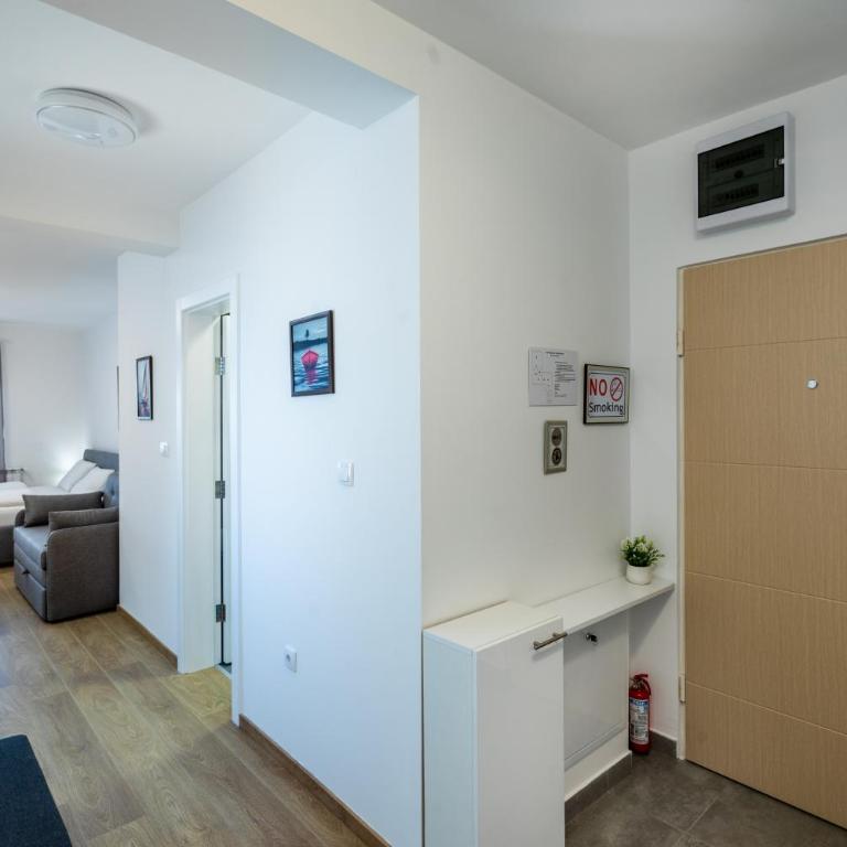 MB Apartment - One-Bedroom Apartment - 23