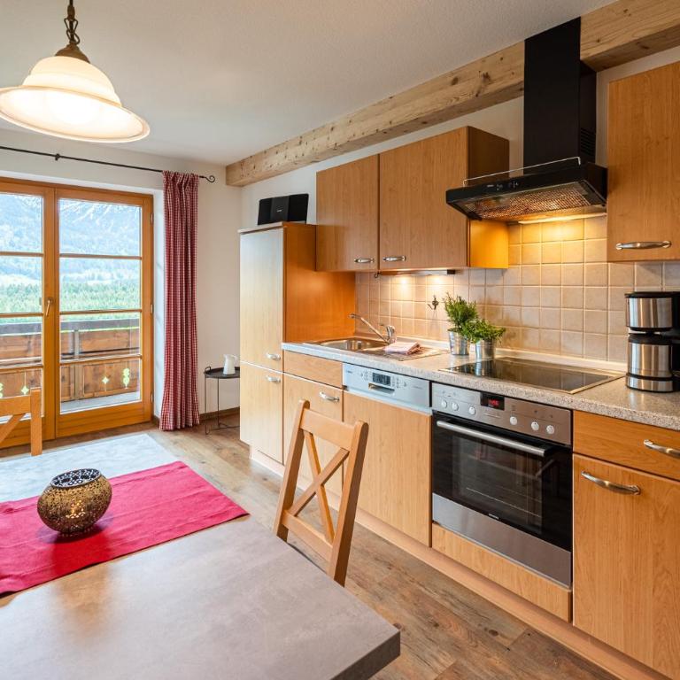 Landhaus Eggensberger - Apartment mit 1 Schlafzimmer und Balkon - 11