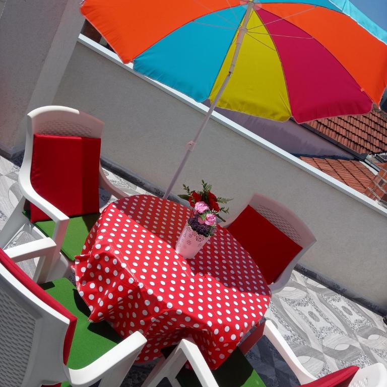 Apartman Centar - Apartment with Terrace - 8