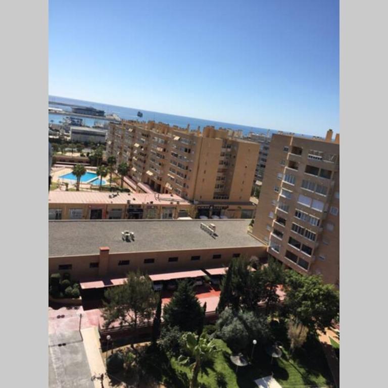Beautiful apartment with swimming pool and beach - One-Bedroom Apartment - 23