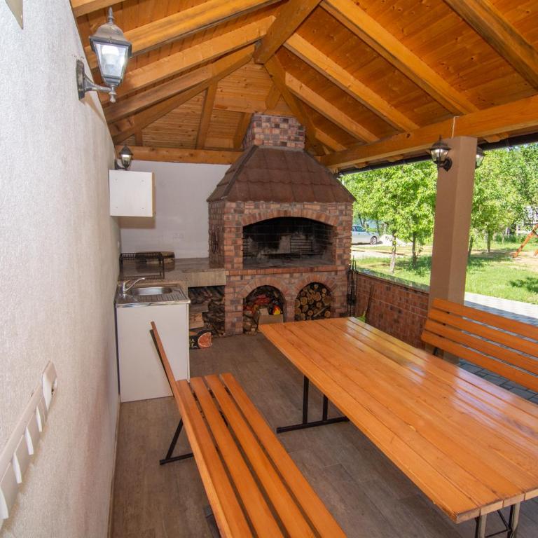 Oasis of peace - Three-Bedroom House - 9