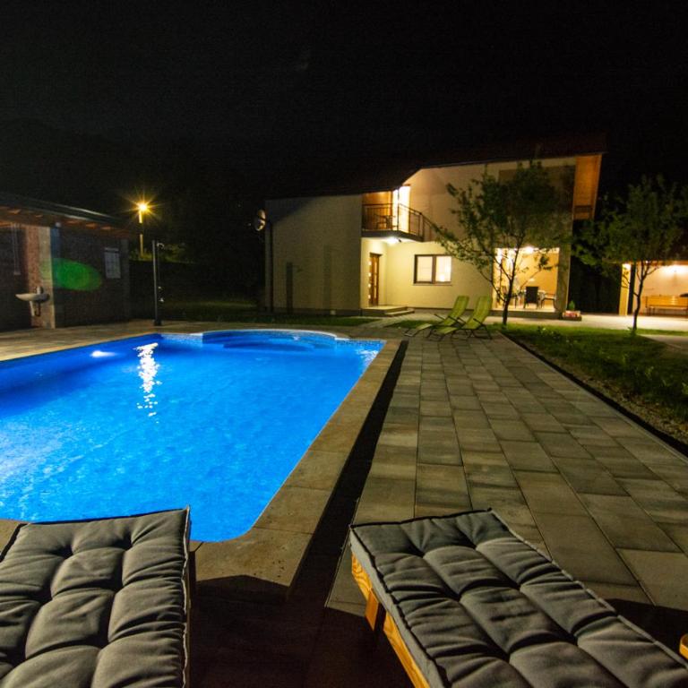 Oasis of peace - Three-Bedroom House - 7
