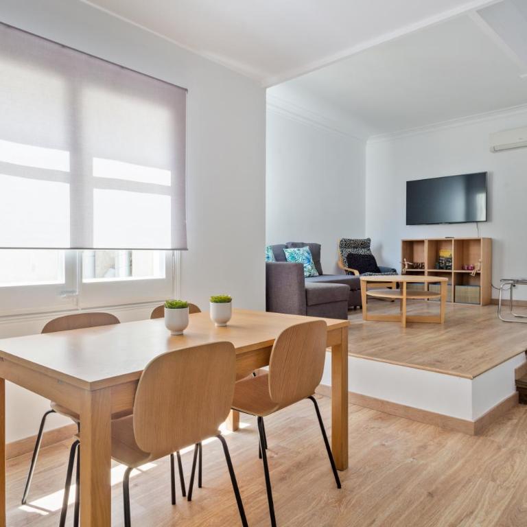 Blau Atic Apartment - Two-Bedroom Apartment - 16