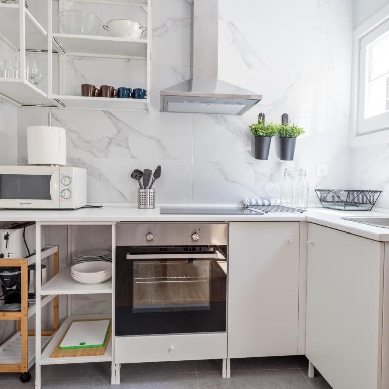 Blau Atic Apartment - Two-Bedroom Apartment - 9
