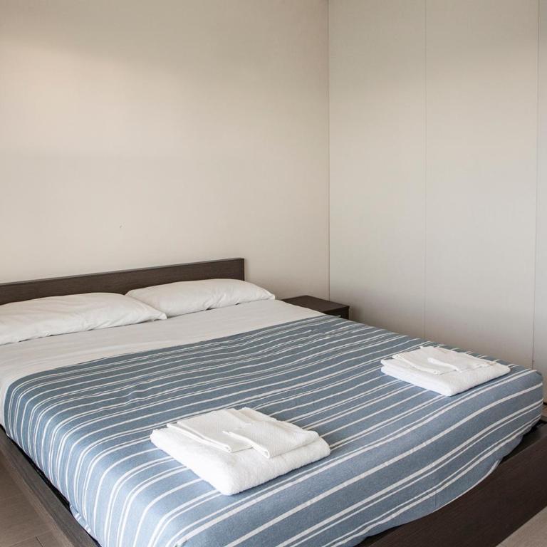 Residence Sunrise - Attico Deluxe con 2 Camere da Letto e Balcone - 12