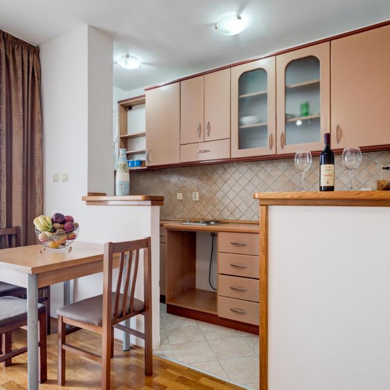 Sun Apartments Marija - Apartman (4 Odrasle Osobe) - 2