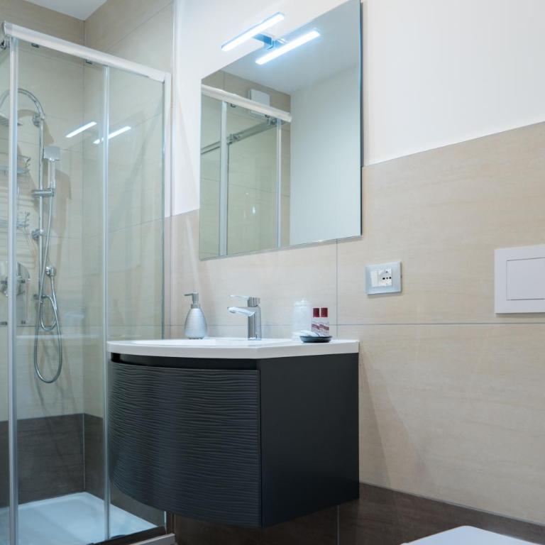 Venice Rooms - Camera Matrimoniale con Bagno Privato - 2