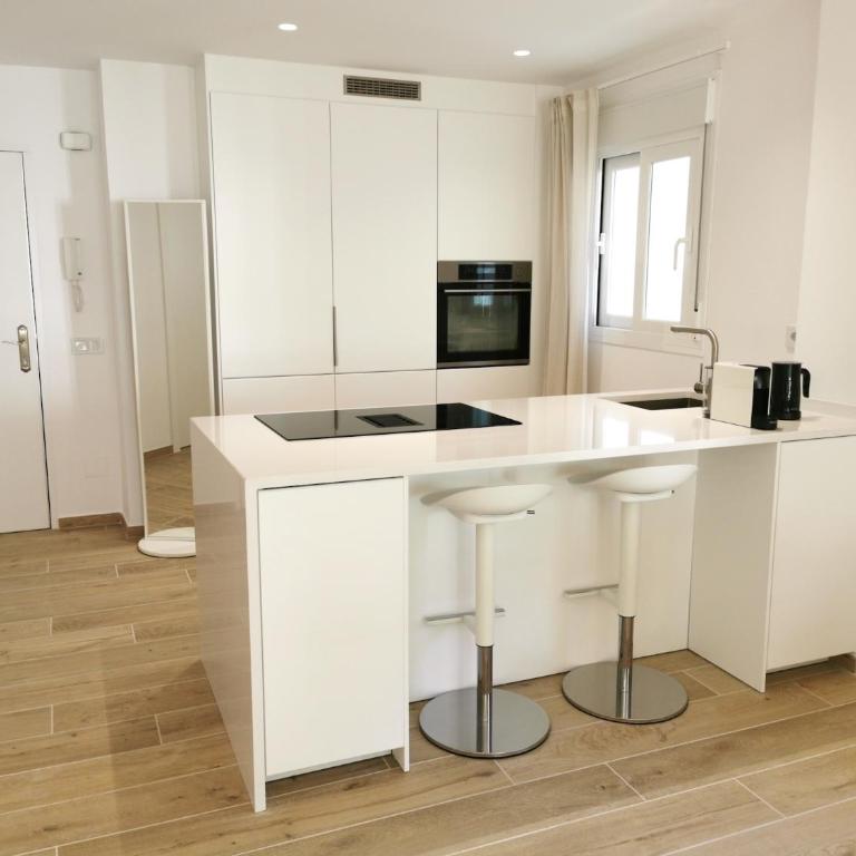 Bright 2 bedroom apt Golden Mile next to beach RDR225 - Apartamento de 2 dormitorios - 25