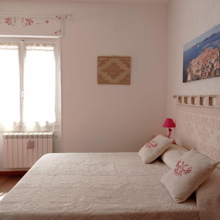 La Pervinca - Camera Matrimoniale con Bagno Privato - 4