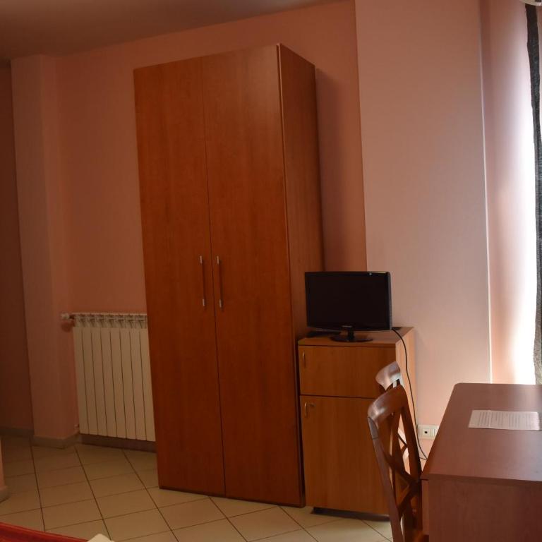 La Dea - Camera Matrimoniale con Bagno Privato - 3