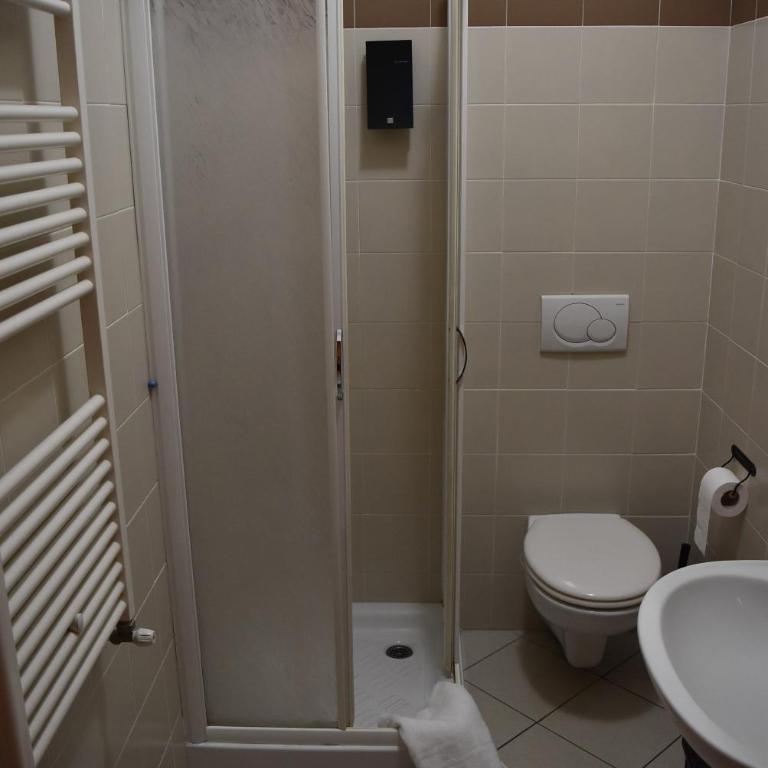 La Dea - Camera Doppia con Letti Singoli con Bagno Privato - 5