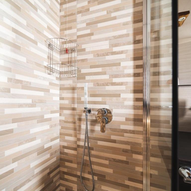 B&B Gonare - Camera Deluxe (2 Adulti + 1 Bambino) - 1