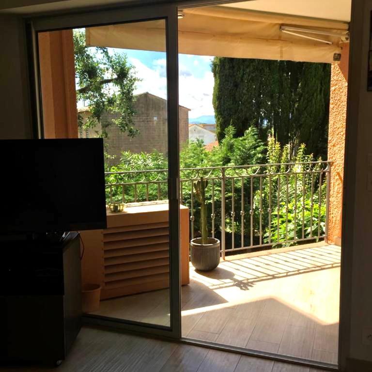 Belle résidence au centre de Saint Tropez avec piscine et garage - Appartement 1 Chambre - 12