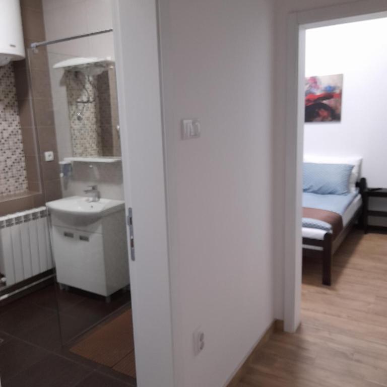 Apartment Artistika - Apartman sa 3 Spavaće Sobe - 20