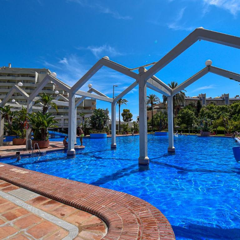 Benal Beach, Luxury Sea & Mountain View Beachside 1 Bedroom Apartment - Apartment with Sea View - 27