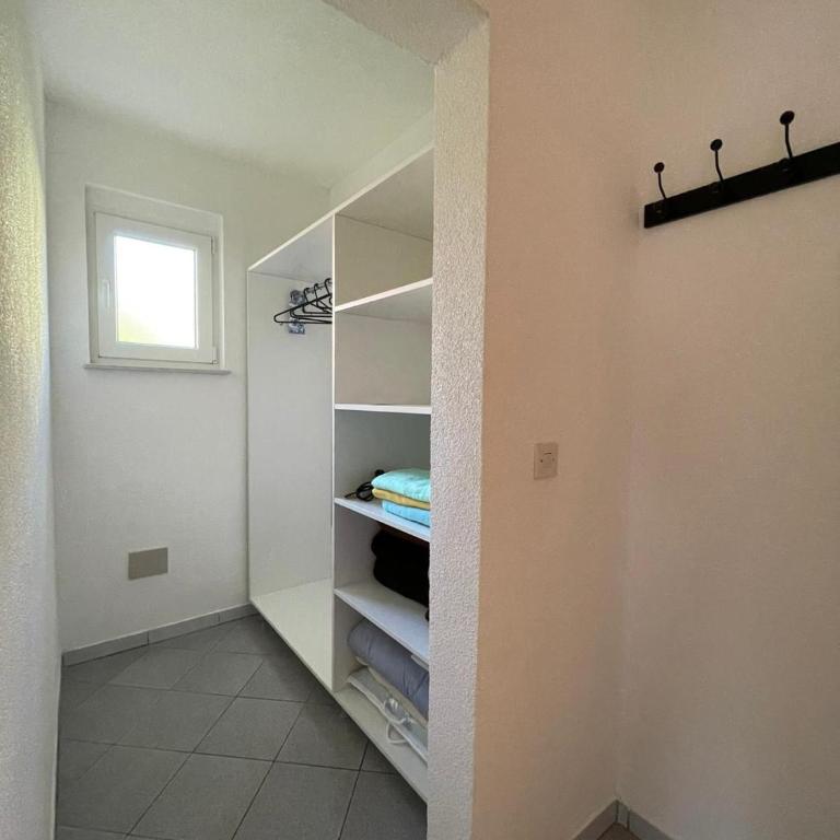 Sunny Garden Apartment - One-Bedroom Apartment - 16