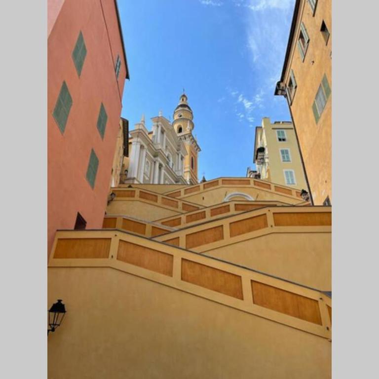 Menton 3 pièces vue mer bord de plage hyper centre - Apartment mit 2 Schlafzimmern - 31