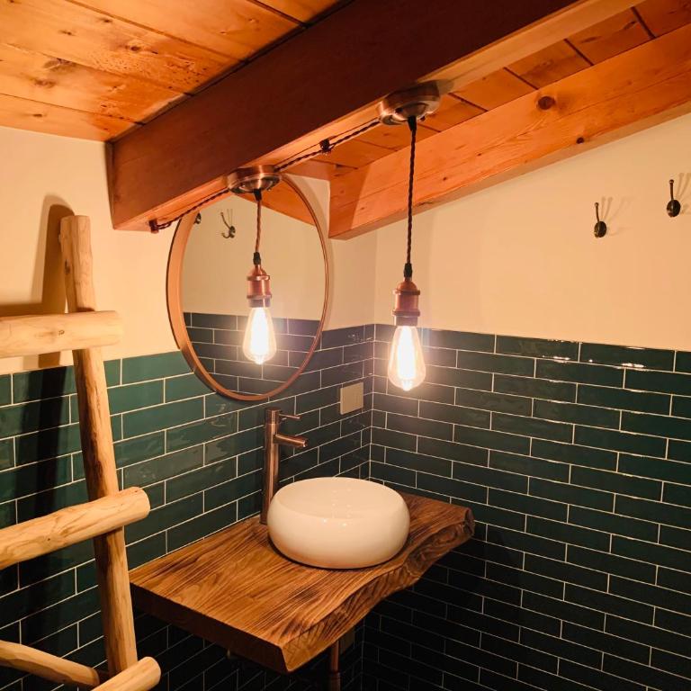 Charming Attic Apartment With Balcony & Swimming Pool - Appartamento con 3 Camere da Letto - 26