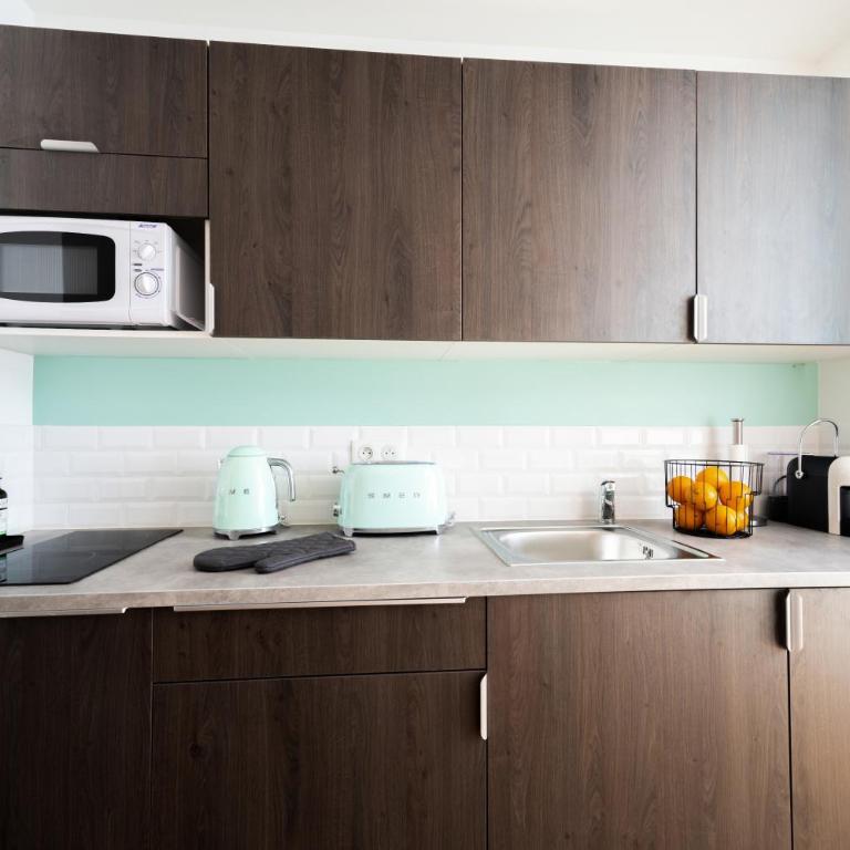 Superbe studio entièrement rénové - 50m croisette - Apartamento de 1 dormitorio - 12