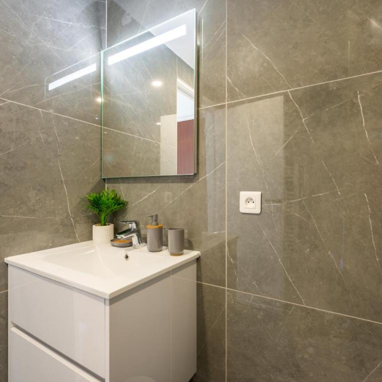 Superbe studio entièrement rénové - 50m croisette - Apartamento de 1 dormitorio - 19