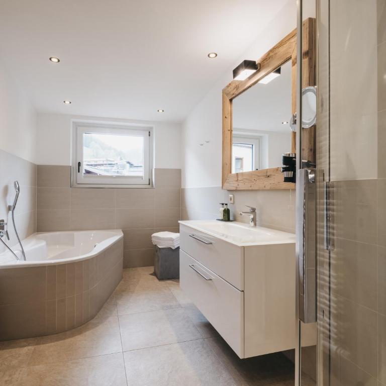 VAYA Post Saalbach - Penthouse-Suite II mit 2 Schlafzimmern - 2