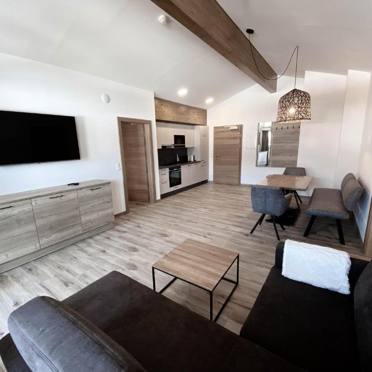Appartement Tauernblick Radstadt - Two-Bedroom Apartment - 7