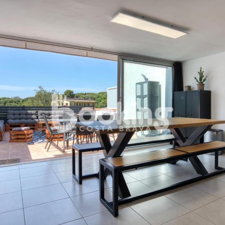 Begonias Apartament per 4 persones amb gran terrassa chill out a 10 minuts de la platja - Apartamento de 2 dormitorios - 5