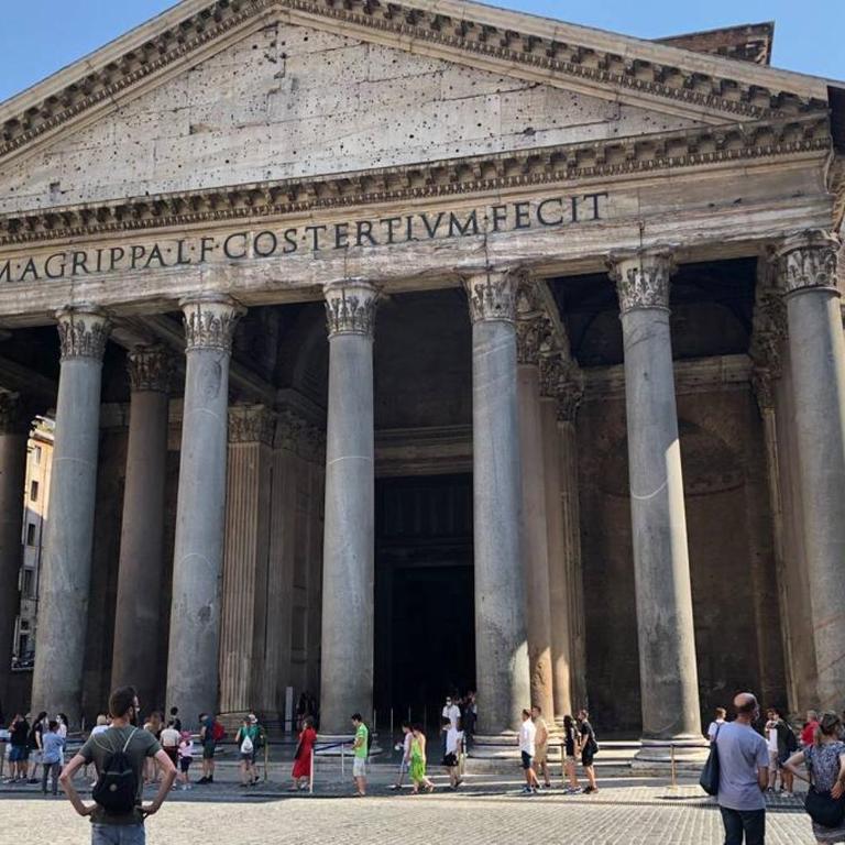 Chiara's place at Pantheon - your apt in Rome - Two-Bedroom Apartment - 13