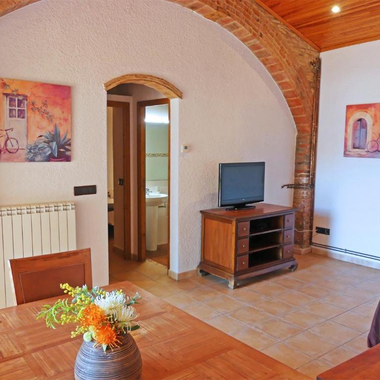 Hotel & Golf Ca La Caputxeta - Adults Only - Studio with Garden View Breakfast Included for 2 - 4 People - 1