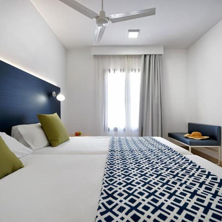 Broncemar Beach Suites - Junior Suite - 1