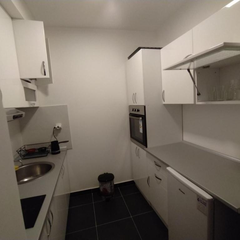 Malevilla Apartment - One-Bedroom Apartment - 16