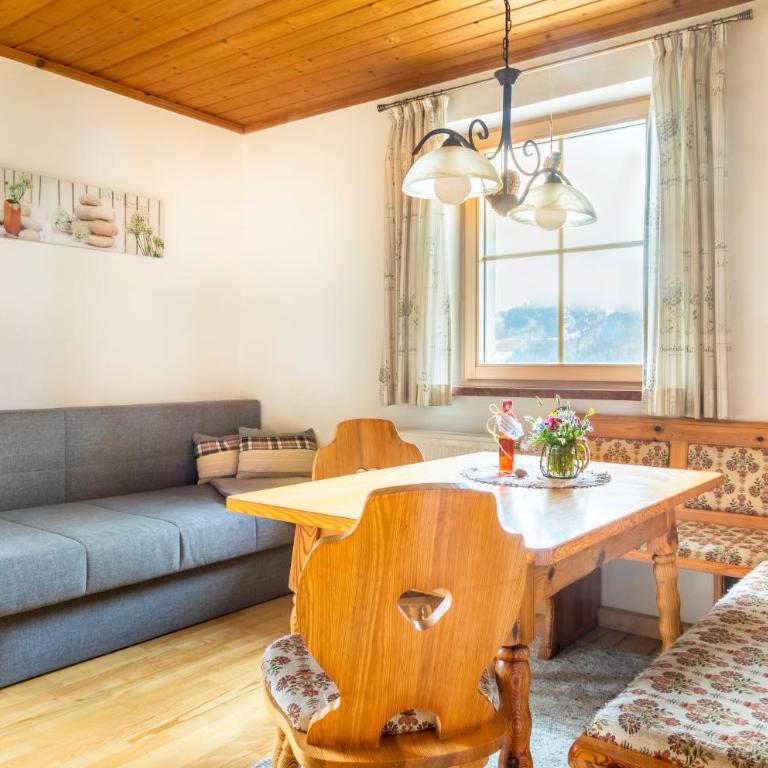 Appartement Reitlhof - Familie Krispler - Bio-Berg-Bauernhof - Apartment mit 2 Schlafzimmern und Balkon - 19