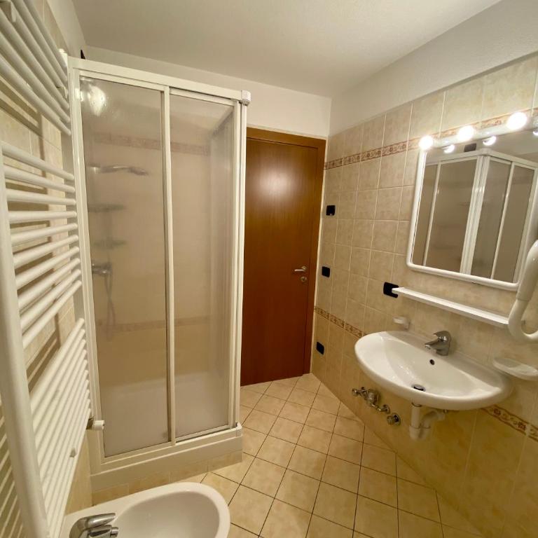 Chalet SUNFLOWER Appartamenti - Appartamento con Vista Giardino - 8