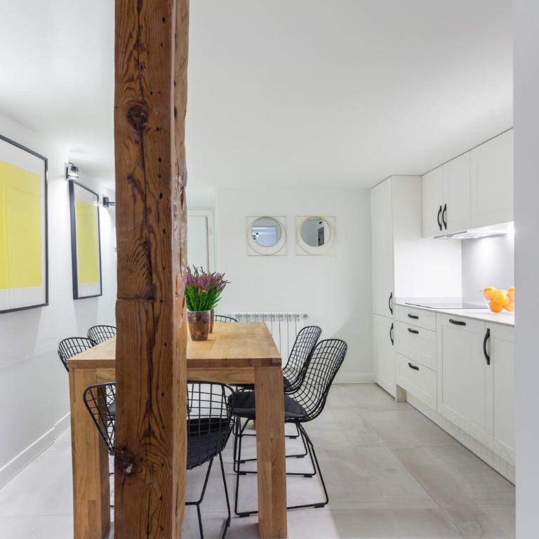 Patio en Madrid - Two-Bedroom Apartment III - 7