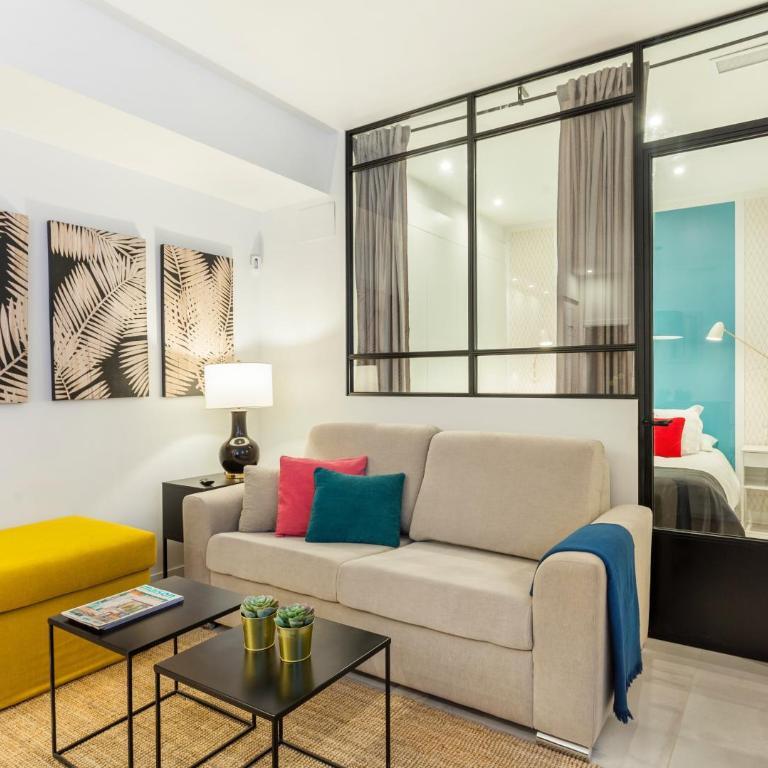 Patio en Madrid - Two-Bedroom Apartment II - 1