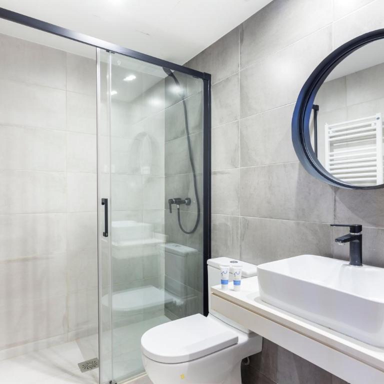 Patio en Madrid - Three-Bedroom Apartment V - 7