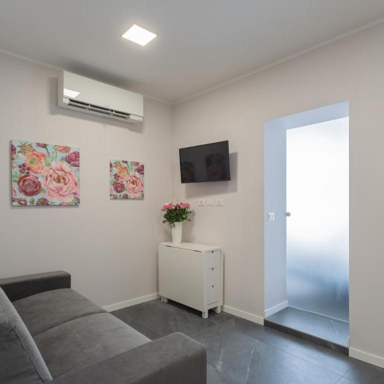 Sant'Agostino Apartments by Rent All Como - One-Bedroom Apartment - 21