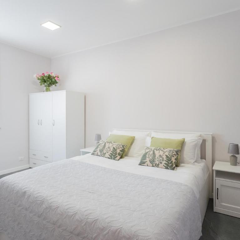 Sant'Agostino Apartments by Rent All Como - One-Bedroom Apartment - 8