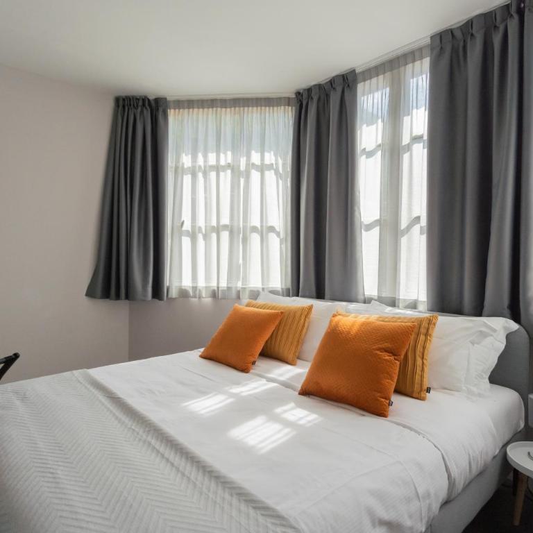 Sant'Agostino Apartments by Rent All Como - One-Bedroom Apartment - 16