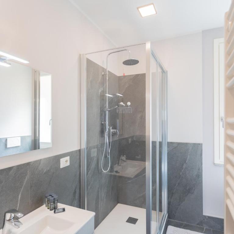 Sant'Agostino Apartments by Rent All Como - One-Bedroom Apartment - 20
