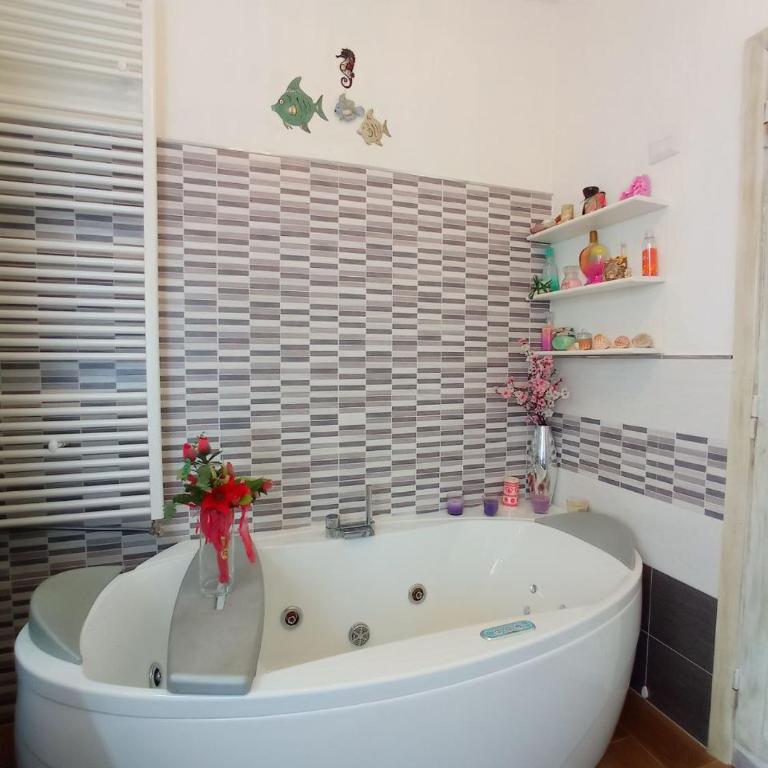 La Pervinca - Camera Doppia con Letti Singoli con Bagno Privato - 6