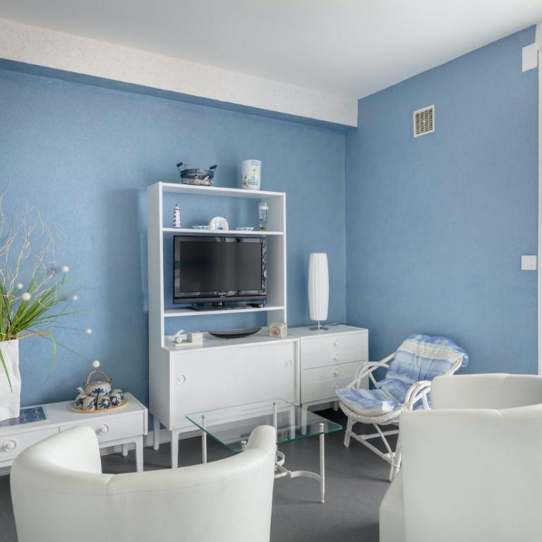 À 50m de la plage, appartement vue mer pour 5 - Appartement - 3