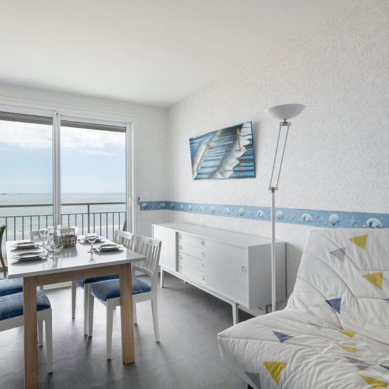 À 50m de la plage, appartement vue mer pour 5 - Appartement - 4
