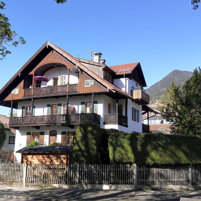 Haus Erika 1911 - Wetterstein - Apartment mit 2 Schlafzimmern - 1