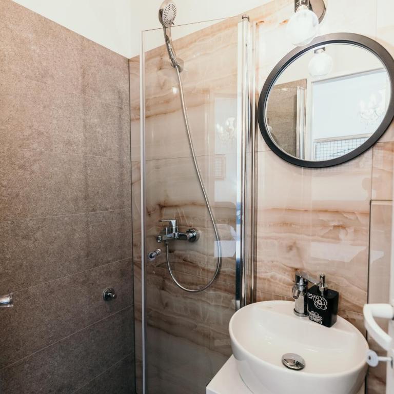 Old Town's Nest - One-Bedroom Apartment - 8