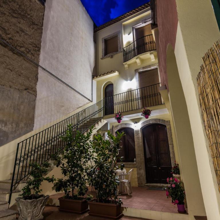 Villa Valverde Apartments e B&B - PIGNA - 11
