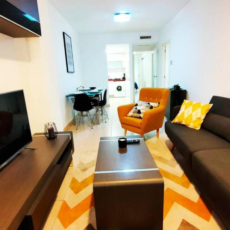 Donoso Cortes Apartment - Alicante - Two-Bedroom Apartment - 1