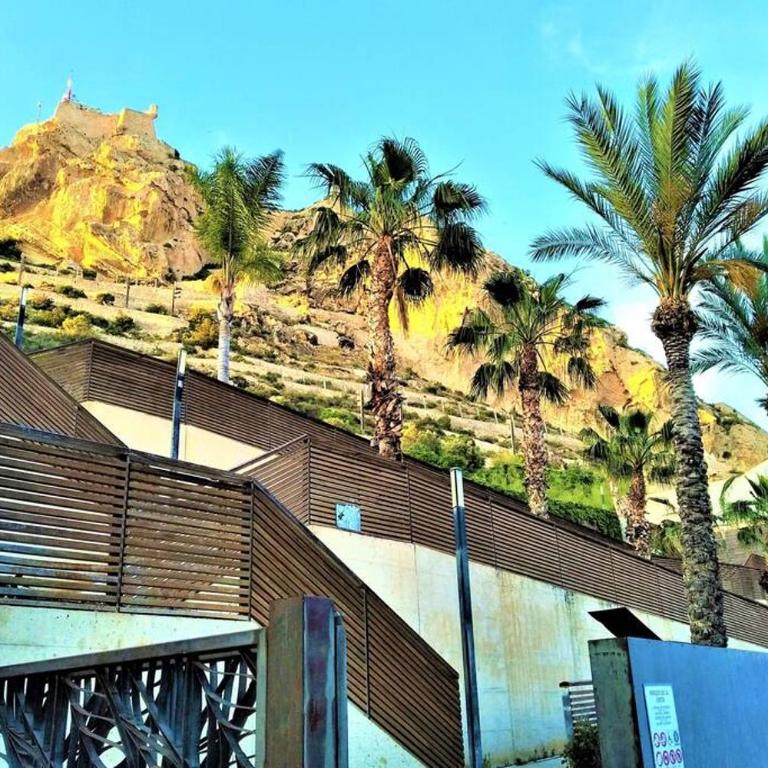 Donoso Cortes Apartment - Alicante - Two-Bedroom Apartment - 29